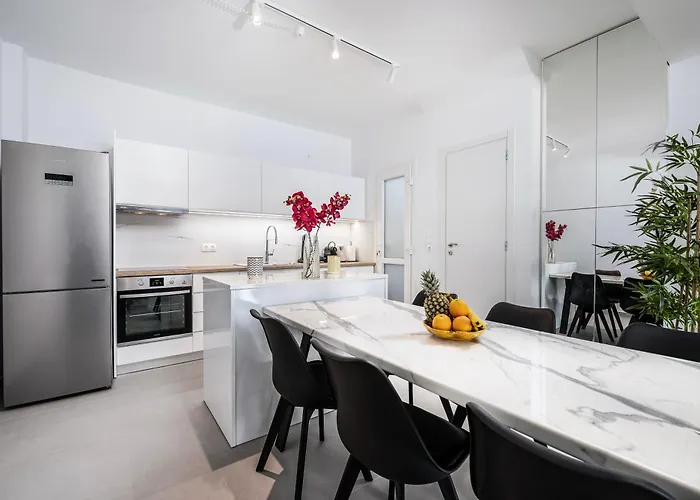 Casa Lemonia - 110 Sqm Maisonette