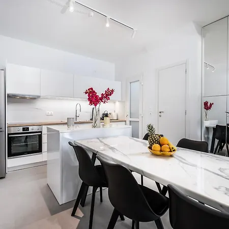 Casa Lemonia - 110 Sqm Maisonette